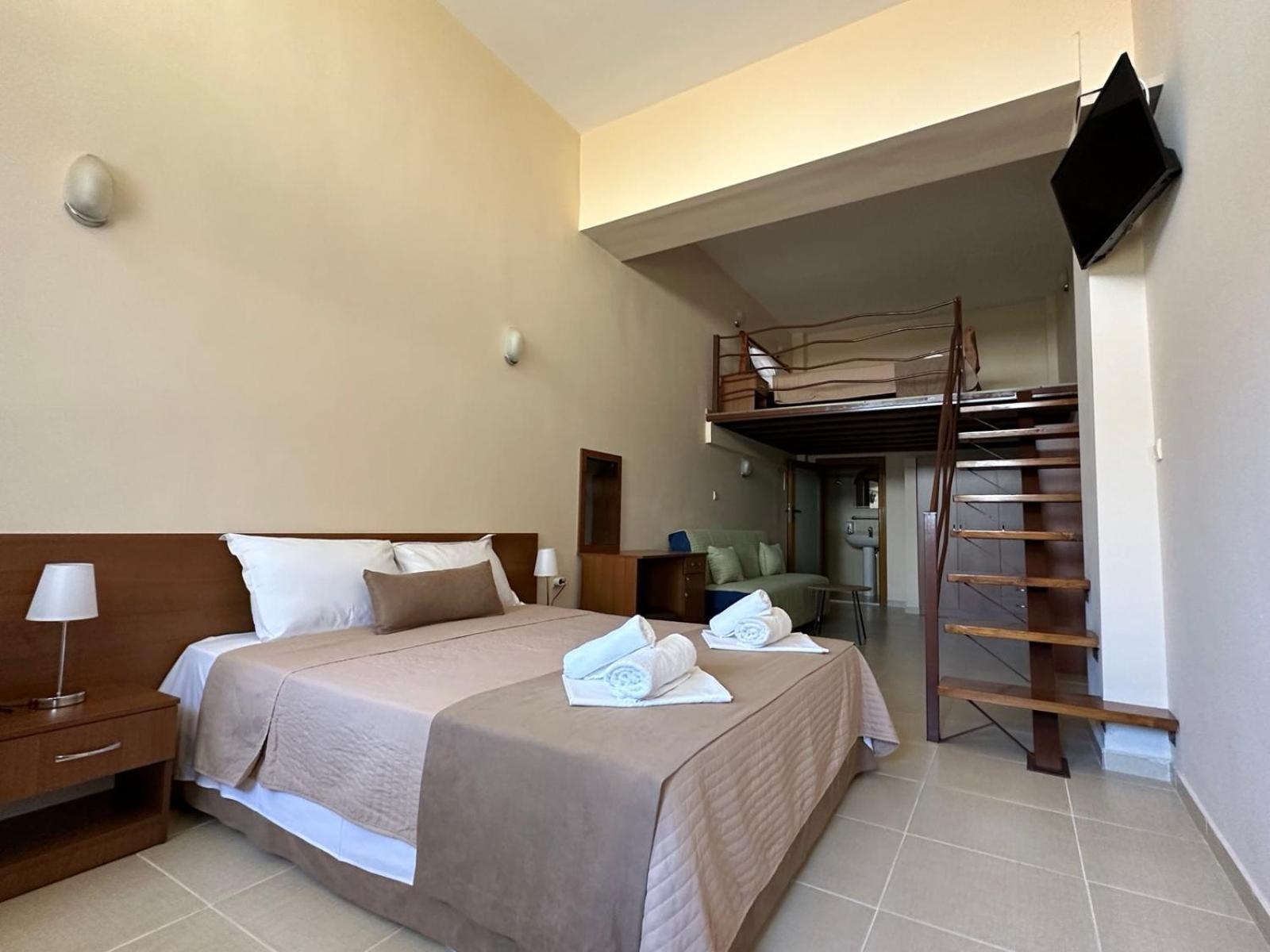 Helios Hotel 스타브로스 외부 사진